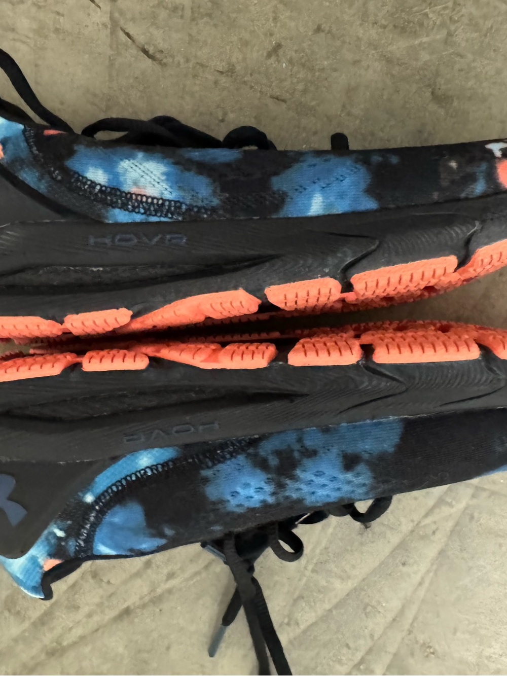 Under Armour Hovr Sonic 5 Black and blue Athletic Shoes with Bluetooth - Picture 8 of 9
